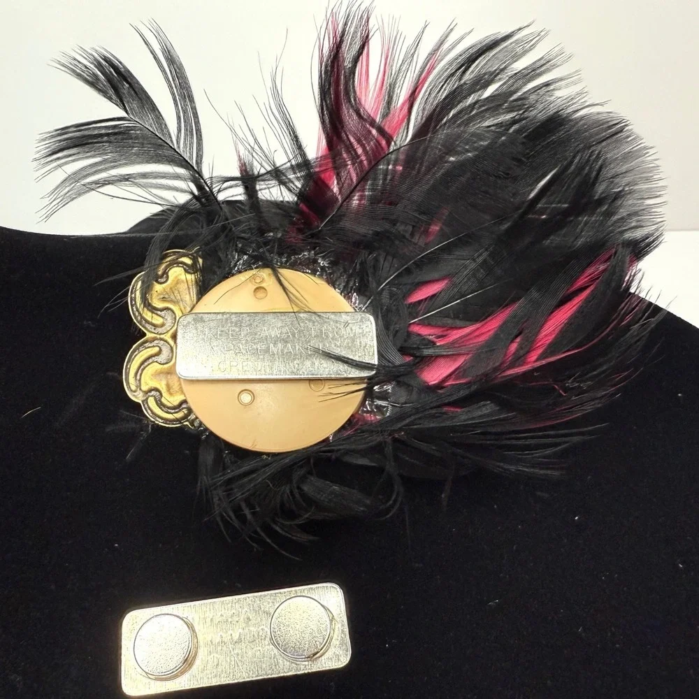VTG Style Feather Brooch Magnetic Pin Pink Black Gold Tone Statement Jewelry 4in